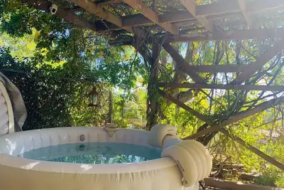Image de Trandy Guest house / appartement dans un beau jardin à seulement 15 min de San Diego!