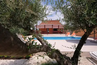Image de Maison de vacances \"Marlena\" maison de détente avec piscine