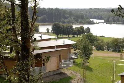 Image de Cottage cosy et ensoleillé | Cuisine privée et terrasse meublée!