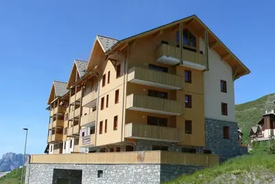 Image de Appartement Spacieux 8p, Ă 50m des pistes de Valmeinier!