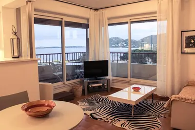 Tres Bel Appartement Avec Vue Panoramique Sur Le Golfe.