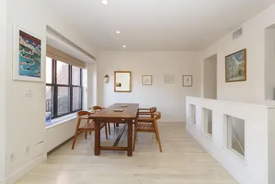 Image de Bel appartement avec balcon et vue, près du parc et des musées à Nolita