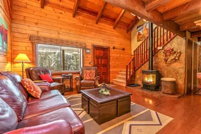 Image de Webb Cabin Mountain Getaway