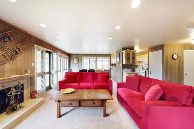 Image de Nouvelle Liste! Condo confortable avec accès à la piscine et au bain à remous du Sun Valley Lodge!
