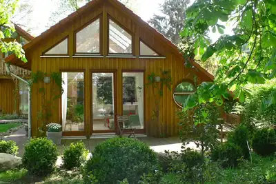 Image de Cottage sous les châtaignes dans la paisible station balnéaire de Worpswede