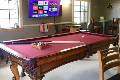 Image de Activités pour tous les âges, salle de jeux, spa, 16 lits!