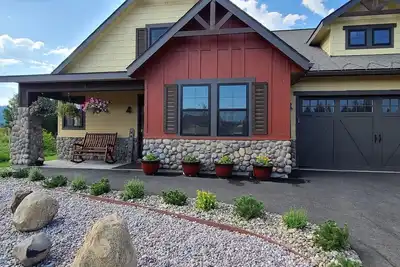 Image de Mountain Solar Home, pour 10 personnes