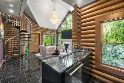 Image de Kayak / canoës / Vtt ~ Sauna / Fauteuil de massage ~ Ce week-end à prix réduit! !