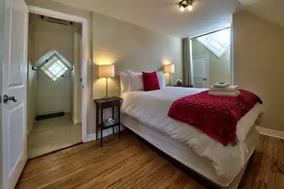 Image de Hou la la! Appartement Suites Central Ă marcher et profiter des attractions touristiques