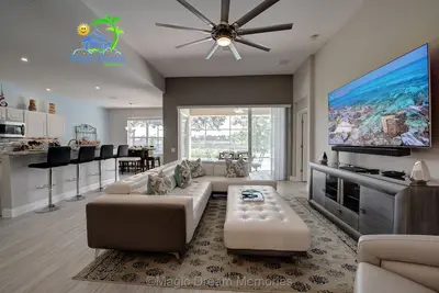 Windsor Hills Premium Home Mdm 4/4 - Vue sur le lac avec piscine sud - à 3 km de Disney