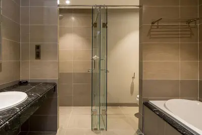 Image de Johnny's Luxury Apartments