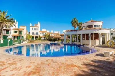 Image de Merengue Bronze Apartment, Wifi, Ac, Piscine