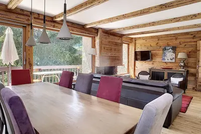 Image de Riante Colline - 3 chambres - 100m² décoration soignée, 8 min du centre à pied