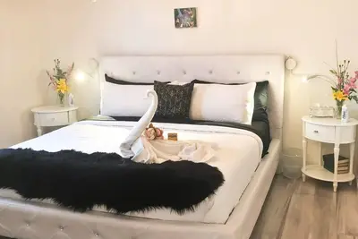 Image de Villa Sierra - Retraite calme et luxueuse près du centre-ville de Sonora - entièrement équipée