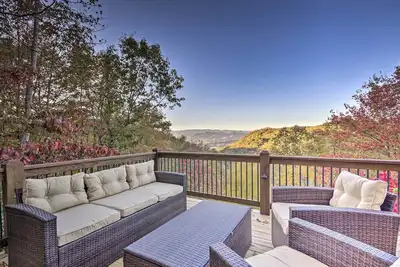 Image de Brevard Chalet avec Blue Ridge Mtn. Vues!