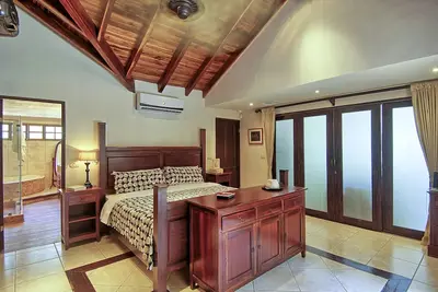 Image de Villa Doña Iñes - Confidentialité! Magnifique maison, maison d'h��tes et piscine, wifi gratuit!
