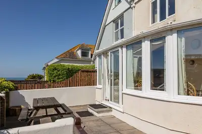 Image de Vue sur le chalet, Hope Cove