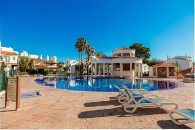 Image de Jenly Red Apartment, Wifi, Ac