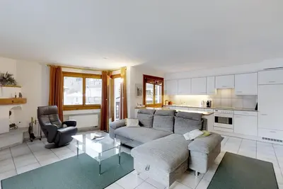 Image de Spacieux appartement de 3½-chambres au deuxième étage, environ 113m2, orienté su