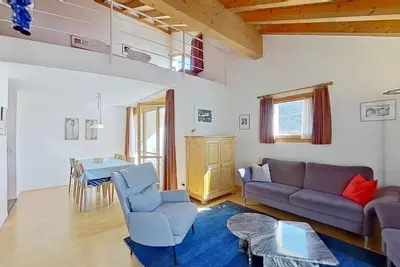 Image de Jolie 4½ pièces duplex au 2ème étage \/ grenier avec la galerie, environ 122, 5 m2