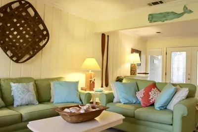 Image de Sea Pines Villa sur le parcours de golf - idéal pour les familles!