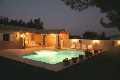 Image de Location Magnifique Mas Provençal de l'espiguette dans un parc regional Alpille