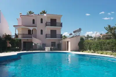 Image de Costa Green Villa, Wifi, Ac, Piscine