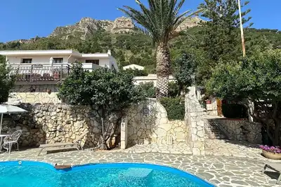 Image de Villa à Castellammare près de la baie Guidaloca