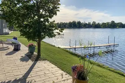 Image de Nouveau! Lakefront Home 10 Min de Detroit Mountain!