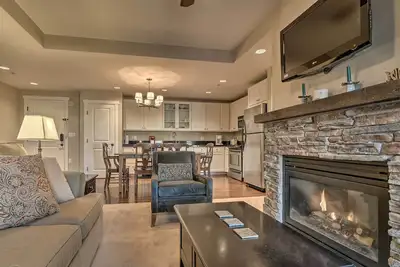 Image de Nouveau-Condo ski-in / ski-out Granby Resort avec foyer