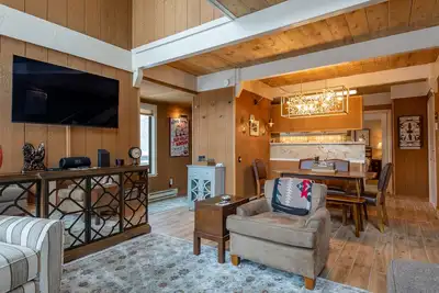 Image de 2 chambres et mezzanine pour 6 personnes avec accès à la piscine Sun Valley