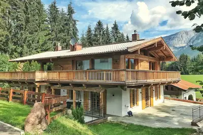 Image de Alpen Chalet avec sauna - vue de rĂŞve dans le docteur de montagne Wilder Kaiser