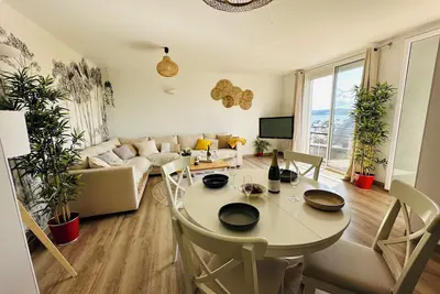 Image de App T3 / 74 m2, Vue mer, neuf, Wifi