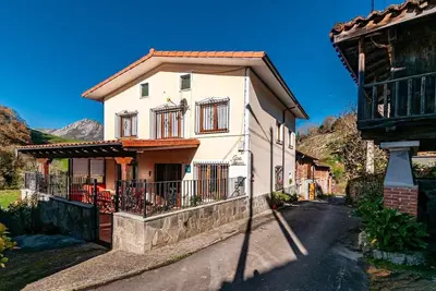Image de Appartement pour 4 en pleine campagne, à seulement 15 km d'Oviedo et Gijón