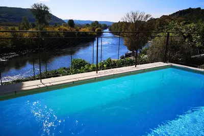 Image de Les terrasses de Beynac-Maison de charme 4 étoiles-Piscine Privée