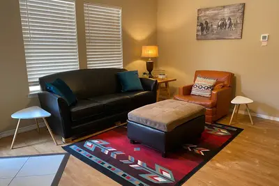 Image de Abq Uptown Condo près de la I-40, 2bd / 1ba