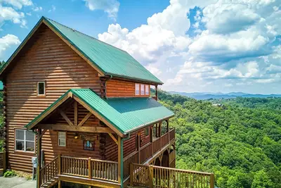 Image de Nouvelle cabine de luxe avec vue imprenable sur la salle de jeux pour tous les âges 15 Min. À Dollywood
