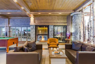 Image de Studio moderne pour 2 avec accès piscine!