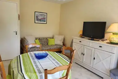 Image de Appartement T2 au cœur de Cabourg avec balcon, parking & acceptant animaux
