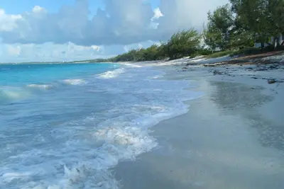 Image de Hidden Treasure de Tar Bay! \"The place to be\"