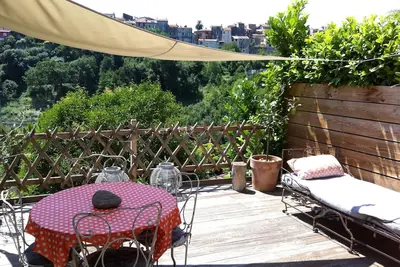 Image de Villa, 55 m2, Biot, 4\/6Pers, terrasse bois plein sud, piscine dans domaine privé