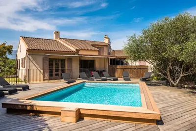 Image de Villa 6\/7 pers climatisée piscine chauffée, proximité plages et centre ville