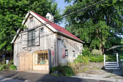 Image de Emplacement de la suite de transport Private Lily Garden BnB