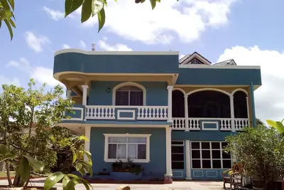 Image de Maison 2 chambres à coucher avec 2 salles de bain
