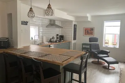 Image de Condo à Cape May près du centre commercial et de la plage avec cour privée et clôturée!