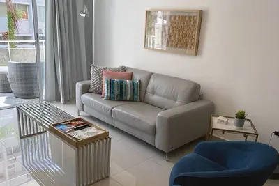 Image de Appartement moderne vibrant au coeur de Condado