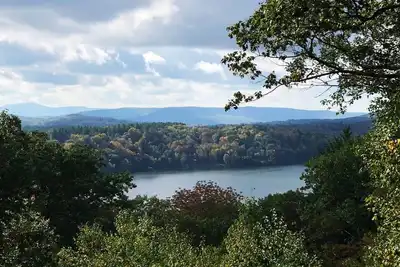 Image de Retraite privée et confortable avec vue magique! Thanksgiving juste réduit!