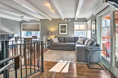 Image de Nouveau! Ski-in / Ski-out Snowmass Studio w / Hot Tub!