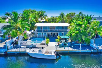 Image de Fabuleux Islamorada 6/4 Waterfront Pool Home!