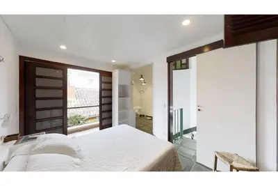 Image de Maison En Copropriete Avec Tous SÉCURITÉ GUARUJÁ Sur La Plage Cove
